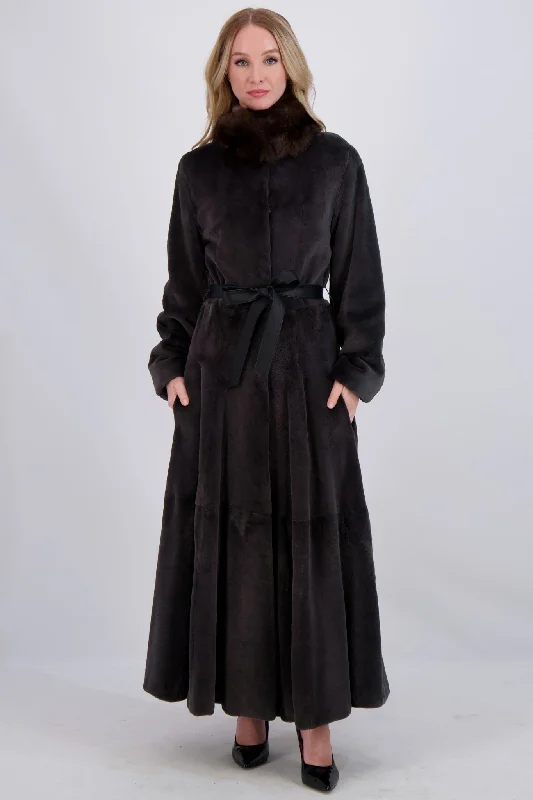 MINK COAT WITH SABLE COLLAR