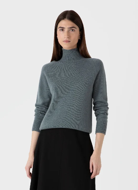 Women's Lambswool Funnel Neck Jumper in Smoke Green