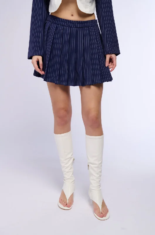 WHATS THE TEA PINSTRIPE PLEATED MINI SKIRT IN NAVY